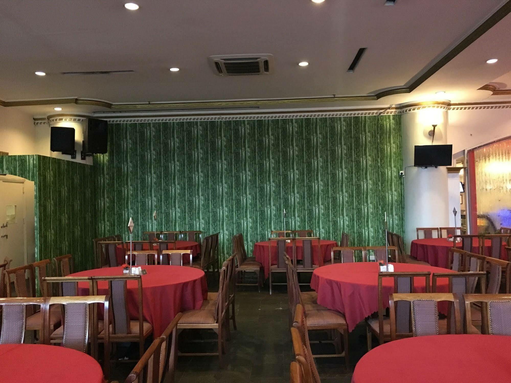 Ac Hotel By Marriott Ipoh Kültér fotó