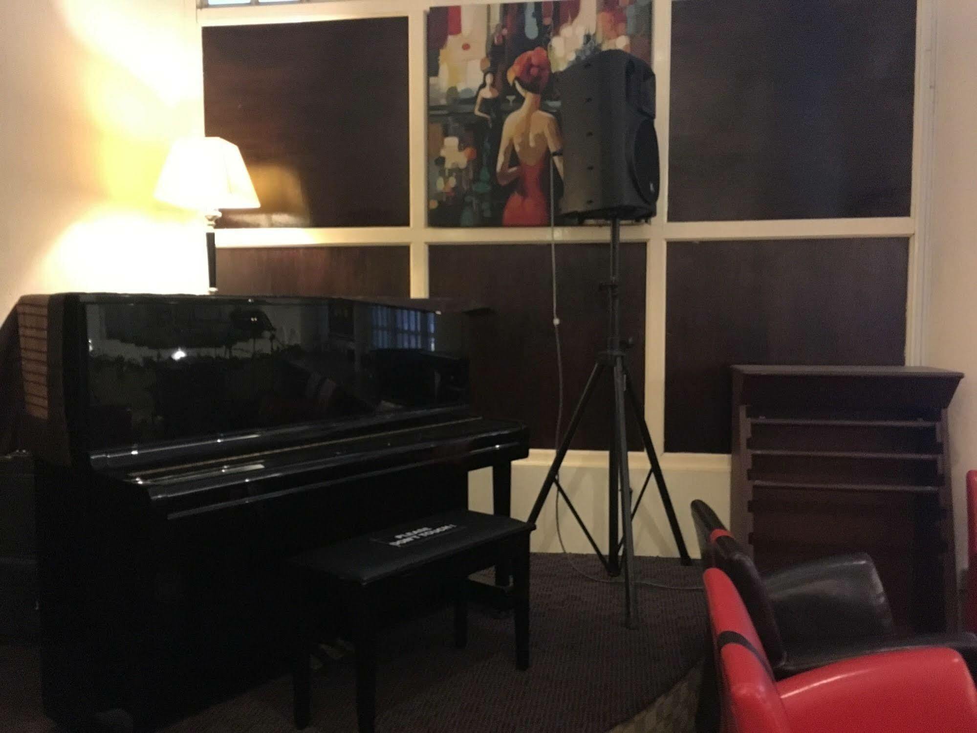 Ac Hotel By Marriott Ipoh Kültér fotó